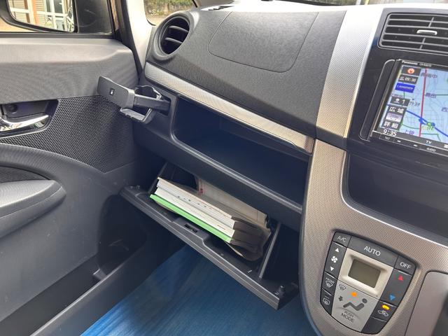 ３３０項目に及ぶ最大３年間、走行無制限の有償保証サービスを付帯しています。詳しくはスタッフまで