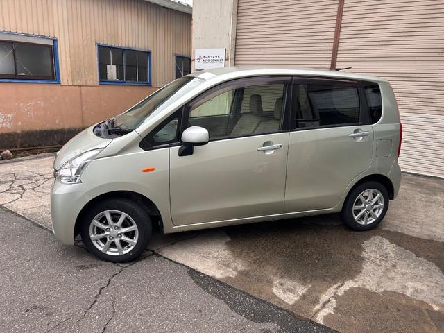 ムーヴ X スマートキー プッシュスタート アイドリングストップ ワンセグSDナビ DVD CD ラジオ バックカメラ 純正14インチアルミ 革巻きハンドル ベンチシート アームレスト 電動格納ミラー(6枚目)