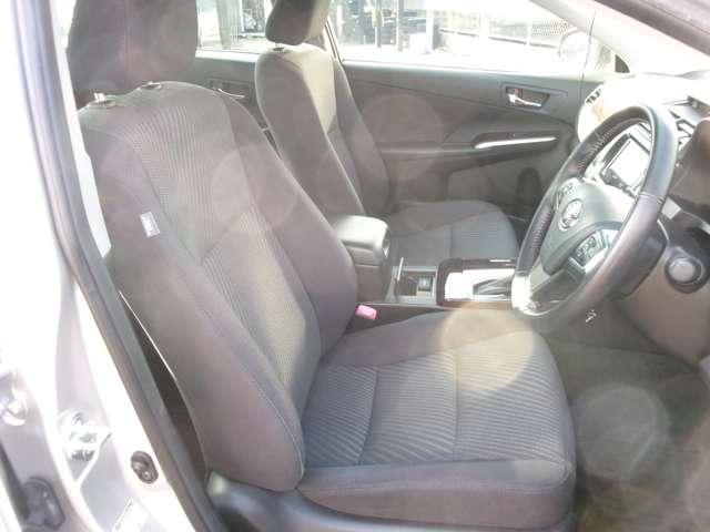 カムリ ハイブリッド　Ｇパッケージ　純正ナビ　ワンセグＴＶ　Ｂカメラ　クルコン（12枚目）