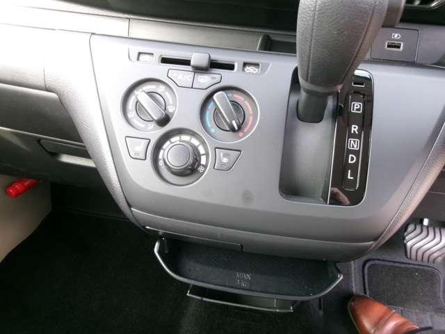 ｅＫワゴン Ｍ　ＣＤ　Ｂカメラ　シートヒーター（17枚目）