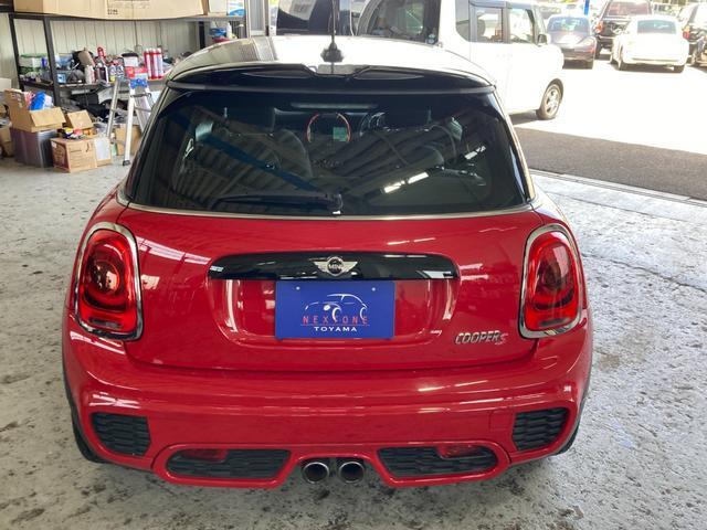 ＭＩＮＩ クーパーＳ　アルミホイール　盗難防止システム　ＨＩＤ　ＵＳＢ入力端子　キーレスエントリー　運転助手席サイドエアバック　ＨＩＤ　ドラレコ　エアコン　パワステ　パワーウインドウ（40枚目）