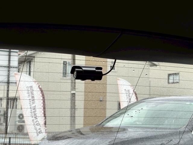 ＧＬＣ ＧＬＣ２２０ｄ　４マチック　ＡＭＧライン　パノラマＳＲ　黒革シート　Ｍ付パワーシート　ベンチ＆シートヒータ　ＨＵＤ　ＨＤＤナビ・フルセグ　３６０°カメラ（23枚目）
