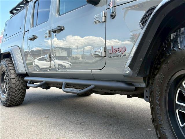 ジープ・グラディエーター ルビコン　４ＷＤ　社外バンパー　サイドステップ　ＯＺキャノピー　１７インチＡＷ　黒革　デジタルミラー　ナビ・フルセグ　バックカメラ　ドラレコ（12枚目）