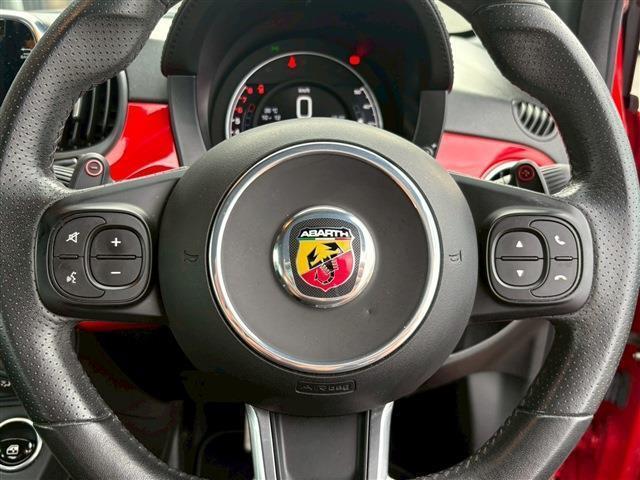 アバルト595  ディスプレイオーディオ 純正AW 純正フォグランプ 社外360°ドラレコ&リアカメラ(8枚目)