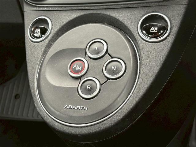 アバルト595  ディスプレイオーディオ 純正AW 純正フォグランプ 社外360°ドラレコ&リアカメラ(13枚目)