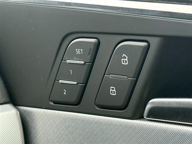 A4オールロードクワトロ  4WD アシスタンスP バーチャルコクピット 黒革 M付パワーシート シートヒータ― MMIナビフルセグ(20枚目)