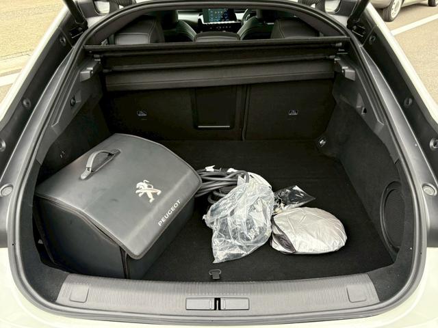 508 GTハイブリッド パノラミックSR 黒革 シートヒータ メモリ付パワーシート FOCALオーディオ ナビ・フルセグ サラウンドビューカメラ LEDヘッドライト 社外ドラレコ(前後タイプ)(26枚目)