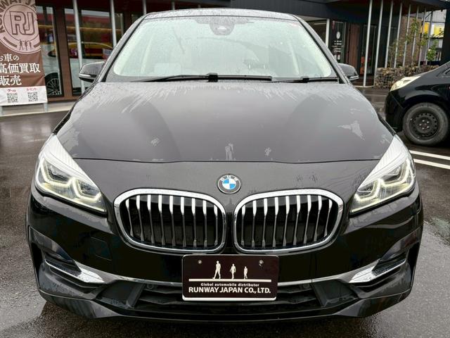 2シリーズ 218iグランツアラー ラグジュアリー アドバンスドセフティ HUD 白革 M付パワーシート&ヒータ ナビ/フルセグ DVD Bカメラ オートテール(3枚目)