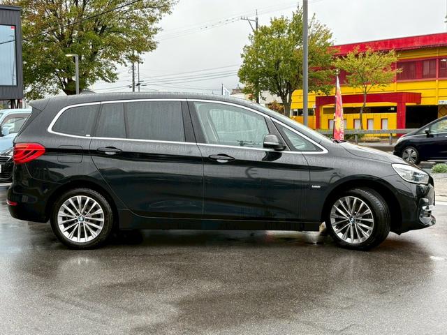 2シリーズ 218iグランツアラー ラグジュアリー アドバンスドセフティ HUD 白革 M付パワーシート&ヒータ ナビ/フルセグ DVD Bカメラ オートテール(5枚目)