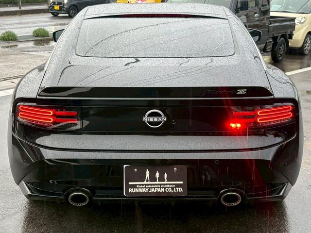 フェアレディZ バージョンST ナビ フルセグ BOSE BT Bカメラ RAYS19インチAW ハーフレザー シートヒータ  パワーシート(4枚目)