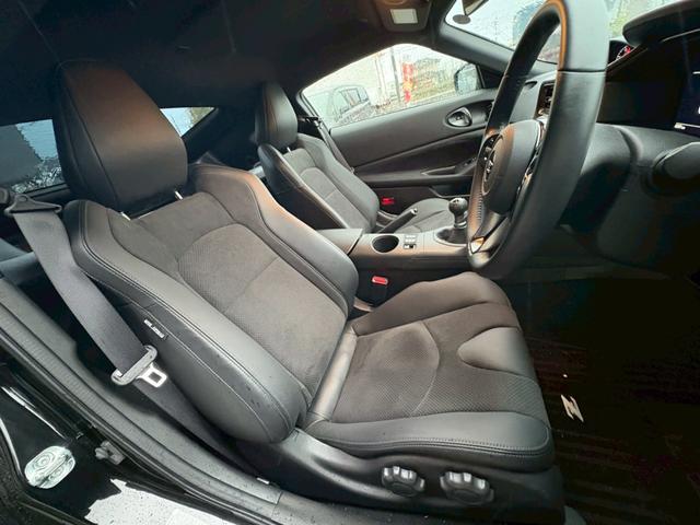 フェアレディZ バージョンST ナビ フルセグ BOSE BT Bカメラ RAYS19インチAW ハーフレザー シートヒータ  パワーシート(20枚目)