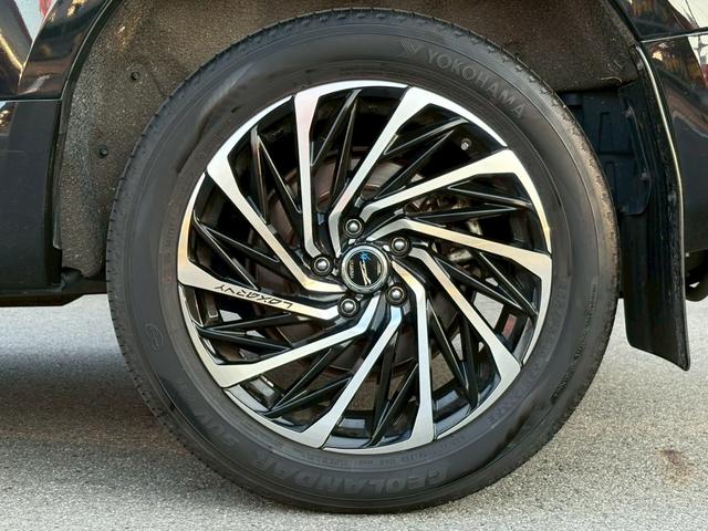 デリカD:5 G パワーパッケージ 4WD Pバックドア 両側パワスラ LEDライト アルパイン11型ナビ・フルセグ Bカメラ HDMI(28枚目)