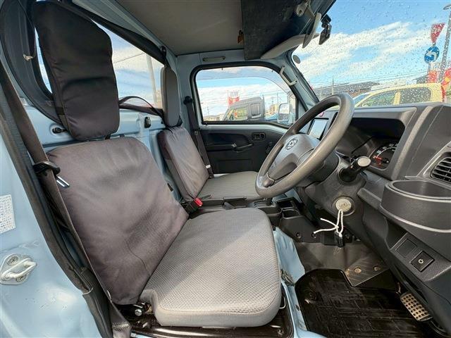 ハイゼットトラック スタンダード　３方開　４ＷＤ　ＡＴ車　ナビ　ＤＴＶ　ドラレコ　ドアバイザー（17枚目）