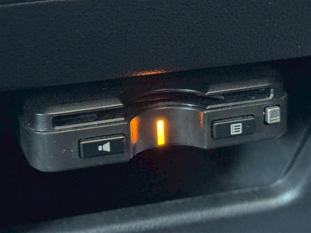 タント カスタムRS トップエディションSAIII メモリーナビ・フルセグTV・バックカメラ・Bluetoothオーディオ ドライブレコーダー ビルドインETC 両側パワースライドドア(17枚目)