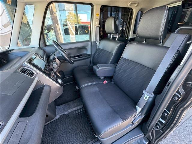 タント カスタムRS トップエディションSAIII メモリーナビ・フルセグTV・バックカメラ・Bluetoothオーディオ ドライブレコーダー ビルドインETC 両側パワースライドドア(20枚目)