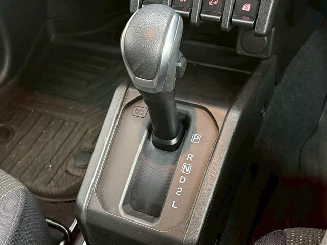 ジムニー ＸＬ　４ＷＤ　１オーナー　セーフティサポート　コーナーセンサー　フォグランプ　社外１６インチＡＷ（ＴＹオープンカントリー）　社外ディスプレイオーディオ　スマートキー＆プッシュスタート（15枚目）