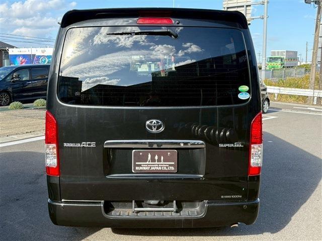 レジアスエースバン スーパーＧＬ　ダークプライムＩＩ　ロングボディ　ディーゼルターボ　４ＷＤ　ターボ　セーフティセンス　両側パワースライドドア　バックカメラ内蔵ミラー　ＬＥＤヘッドライト　コーナーセンサー　ナビ・フルセグ　ＥＴＣ車載器（6枚目）