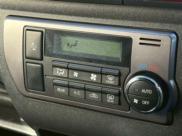 レジアスエースバン スーパーＧＬ　ダークプライムＩＩ　ロングボディ　ディーゼルターボ　４ＷＤ　ターボ　セーフティセンス　両側パワースライドドア　バックカメラ内蔵ミラー　ＬＥＤヘッドライト　コーナーセンサー　ナビ・フルセグ　ＥＴＣ車載器（15枚目）