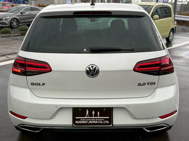 ゴルフ TDIコンフォートライン マイスター デジタルメーター ナビ・フルセグ Bluetooth バックカメラ CD/DVD DYNAUDIOオーディオ 黒革 シートヒータ― M付パワーシート コーナーセンサー LEDヘッドライト(4枚目)