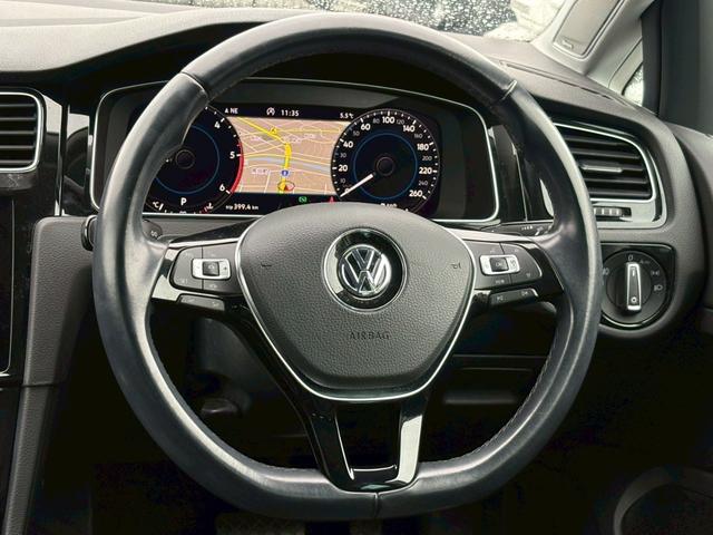 ゴルフ TDIコンフォートライン マイスター デジタルメーター ナビ・フルセグ Bluetooth バックカメラ CD/DVD DYNAUDIOオーディオ 黒革 シートヒータ― M付パワーシート コーナーセンサー LEDヘッドライト(8枚目)
