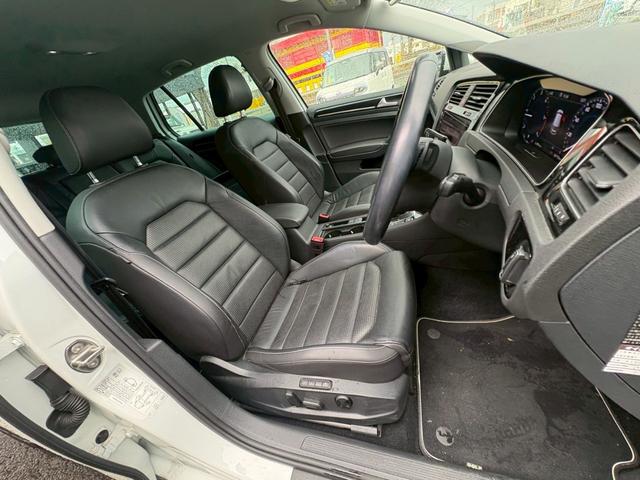 ゴルフ TDIコンフォートライン マイスター デジタルメーター ナビ・フルセグ Bluetooth バックカメラ CD/DVD DYNAUDIOオーディオ 黒革 シートヒータ― M付パワーシート コーナーセンサー LEDヘッドライト(25枚目)