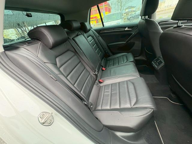 ゴルフ TDIコンフォートライン マイスター デジタルメーター ナビ・フルセグ Bluetooth バックカメラ CD/DVD DYNAUDIOオーディオ 黒革 シートヒータ― M付パワーシート コーナーセンサー LEDヘッドライト(27枚目)