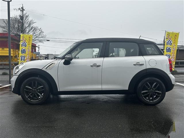 ＭＩＮＩ 　★ブラックルーフ★社外ナビ・フルセグＴＶ★バックカメラ★純正１６インチアルミ★前後ドライブレコーダー★ＥＴ（6枚目）