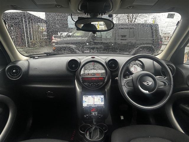 ＭＩＮＩ 　★ブラックルーフ★社外ナビ・フルセグＴＶ★バックカメラ★純正１６インチアルミ★前後ドライブレコーダー★ＥＴ（7枚目）