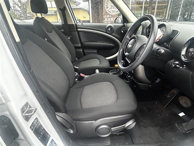 ＭＩＮＩ 　★ブラックルーフ★社外ナビ・フルセグＴＶ★バックカメラ★純正１６インチアルミ★前後ドライブレコーダー★ＥＴ（18枚目）