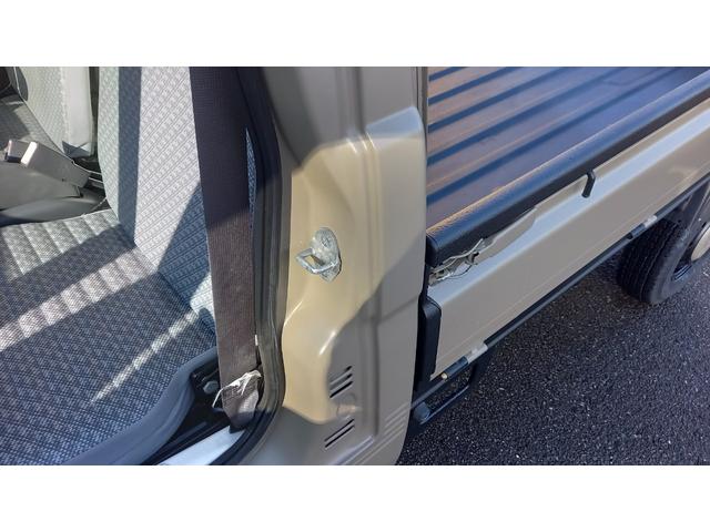 ハイゼットトラック スペシャル　内外装仕上げ　ＮＥＷペイント　サンドベージュ　荷台チッピング塗装（31枚目）
