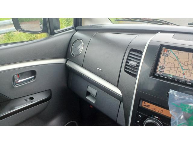 AZワゴンカスタムスタイル XS 内外装仕上げ 距離4万キロ台 ナビ TV プッシュスタート オートエアコン オゾン抗菌 キーフリーシステム スペアキー付 アルミホイール(26枚目)