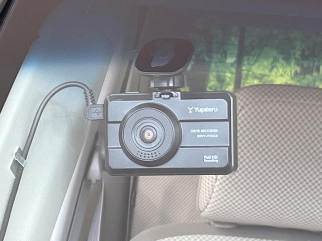 G・Lパッケージ 禁煙車 純正ディスプレイオーディオ バックモニター HIDヘッドライト スマートキー 純正15インチアルミ シートリフター オートエアコン 電動格納ミラー ベンチシート(7枚目)