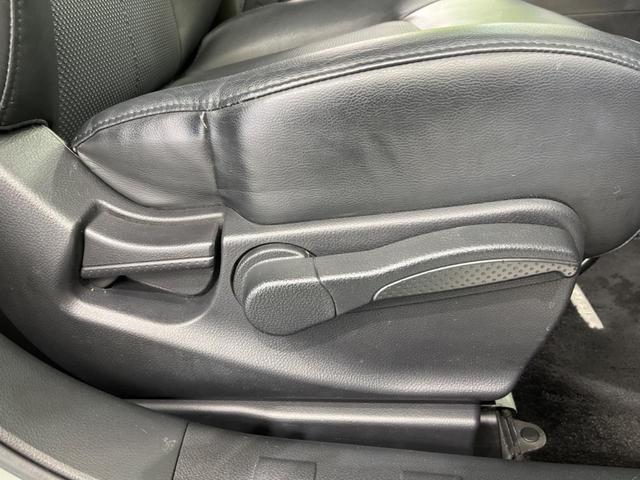 20X 4WD 禁煙車 純正ナビ Bluetooth再生 ETC 全席シートヒーター 撥水シート HIDヘッドライト ダウンヒルアシスト DVD再生(8枚目)