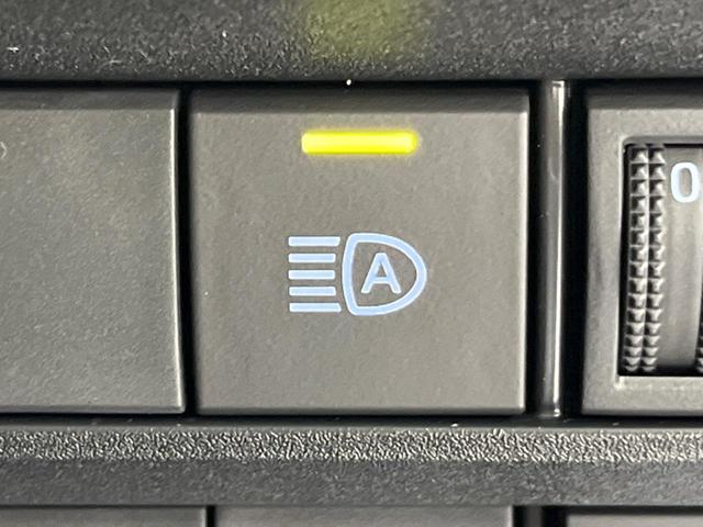 ハイブリッドX 両側パワースライドドア セーフティセンス レーダークルーズ LEDヘッド 踏み間違い防止 車線逸脱警報 オートマチックハイビーム スマートキー オートエアコン オートライト ステアリングスイッチ(6枚目)
