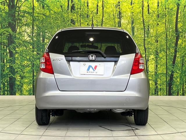 フィット Ｌ　ハイウェイエディション　純正ＳＤナビ　バックカメラ　禁煙車　ドラレコ　ＨＩＤヘッド　ビルトインＥＴＣ　オートエアコン　ＣＤ　ＤＶＤ再生　地デジ　キーレス　ドアバイザー　電動格納ミラー　プライバシーＧ　１４インチアルミホイール（15枚目）