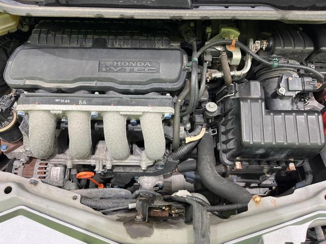 フィット Ｌ　ハイウェイエディション　純正ＳＤナビ　バックカメラ　禁煙車　ドラレコ　ＨＩＤヘッド　ビルトインＥＴＣ　オートエアコン　ＣＤ　ＤＶＤ再生　地デジ　キーレス　ドアバイザー　電動格納ミラー　プライバシーＧ　１４インチアルミホイール（18枚目）