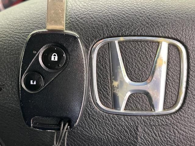 フィット Ｌ　ハイウェイエディション　純正ＳＤナビ　バックカメラ　禁煙車　ドラレコ　ＨＩＤヘッド　ビルトインＥＴＣ　オートエアコン　ＣＤ　ＤＶＤ再生　地デジ　キーレス　ドアバイザー　電動格納ミラー　プライバシーＧ　１４インチアルミホイール（38枚目）