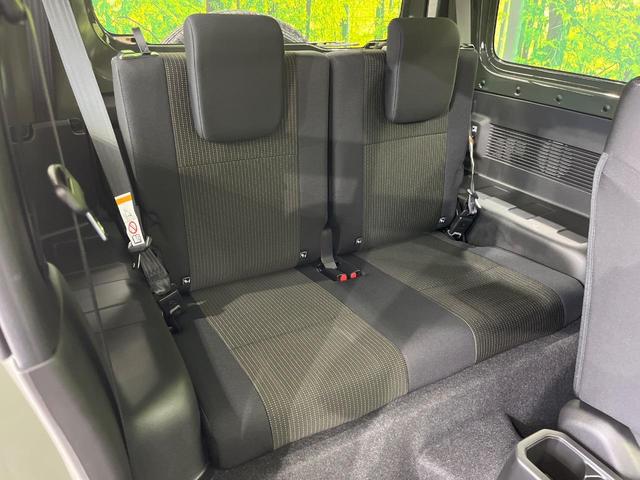ジムニー ＸＣ　届出済未使用車　４ＷＤ　衝突被害軽減システム　スマートキー　ＬＥＤヘッド　クルコン　車線逸脱警報　オートライト　オートエアコン　純正１６インチアルミ　電動格納ミラー　シートヒーター（9枚目）