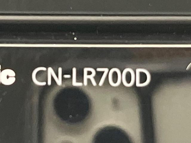 インプレッサスポーツ 2.0iアイサイト 4WD 純正SDナビ バックカメラ 衝突被害軽減システム レーダークルーズ 禁煙車 スマートキー HIDヘッド ETC オートライト デュアルエアコン 純正17インチアルミ Bluetooth CD(41枚目)