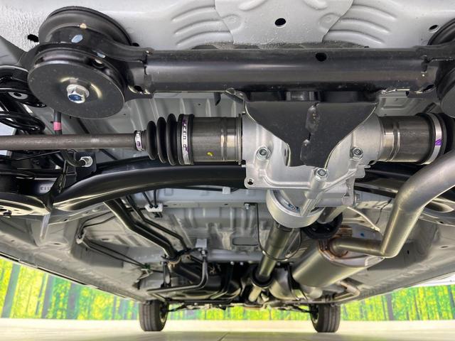 N-BOXカスタム ベースグレード 4WD ホンダセンシング パワースライドドア 届出済未使用車 アダプティブクルーズ LEDヘッドライト クリアランスソナー サイドエアバッグ カーテンエアバッグ オートライト スマートキー(19枚目)