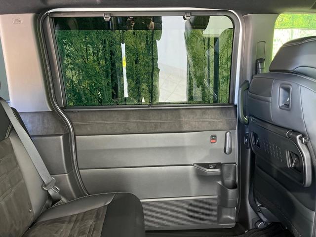 ステップワゴン ｅ：ＨＥＶスパーダ　プレミアムライン　ホンダセンシング　両側パワースライドドア　純正１１．４インチ純正ナビ　全周囲カメラ　Ｂｌｕｅｔｏｏｔｈ再生　ドライブレコーダー　ＥＴＣ　デュアルオートエアコン　クリアランスソナー　禁煙車　ＬＥＤヘッド（3枚目）