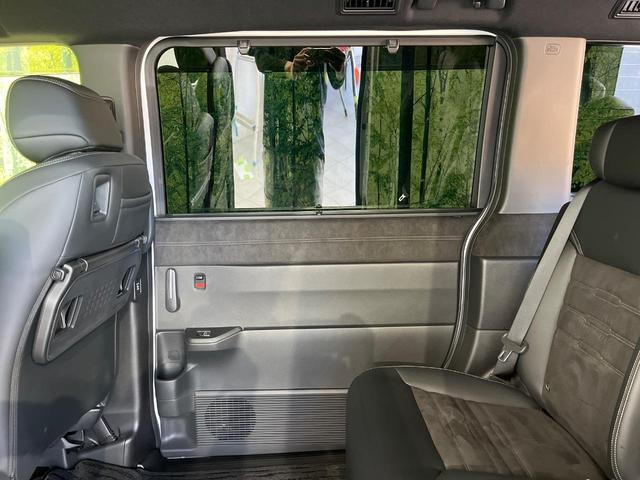 ステップワゴン ｅ：ＨＥＶスパーダ　プレミアムライン　ホンダセンシング　両側パワースライドドア　純正１１．４インチ純正ナビ　全周囲カメラ　Ｂｌｕｅｔｏｏｔｈ再生　ドライブレコーダー　ＥＴＣ　デュアルオートエアコン　クリアランスソナー　禁煙車　ＬＥＤヘッド（5枚目）