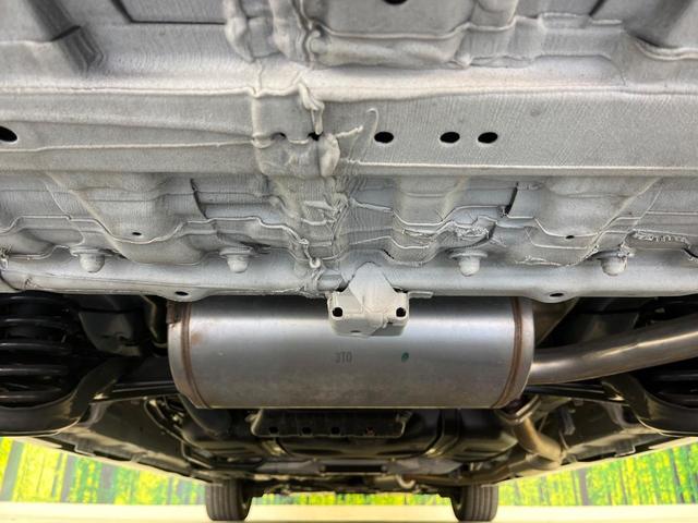 ステップワゴン ｅ：ＨＥＶスパーダ　プレミアムライン　ホンダセンシング　両側パワースライドドア　純正１１．４インチ純正ナビ　全周囲カメラ　Ｂｌｕｅｔｏｏｔｈ再生　ドライブレコーダー　ＥＴＣ　デュアルオートエアコン　クリアランスソナー　禁煙車　ＬＥＤヘッド（8枚目）