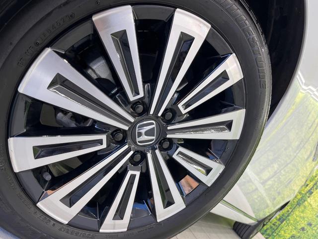 ステップワゴン ｅ：ＨＥＶスパーダ　プレミアムライン　ホンダセンシング　両側パワースライドドア　純正１１．４インチ純正ナビ　全周囲カメラ　Ｂｌｕｅｔｏｏｔｈ再生　ドライブレコーダー　ＥＴＣ　デュアルオートエアコン　クリアランスソナー　禁煙車　ＬＥＤヘッド（52枚目）