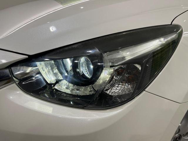 デミオ 13S Lパッケージ スマートシティブレーキ マツダコネクトナビ Bluetooth再生 フルセグTV バックカメラ LEDヘッドライト 純正15インチアルミホイール 禁煙車 オートエアコン サイドエアバッグ(12枚目)