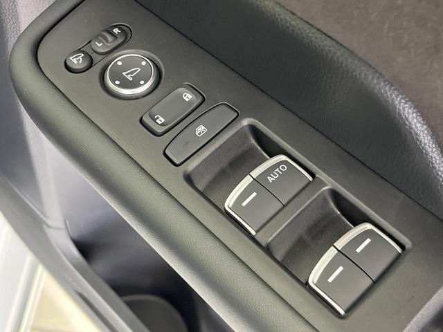 ステップワゴン e:HEVスパーダ プレミアムライン 純正11.4インチナビ 両側電動ドア 後席モニター 全周囲カメラ 衝突被害軽減システム レーダークルーズ 禁煙車 電動リアゲート コーナーセンサー スマートキー LEDヘッド ビルトインETC(22枚目)