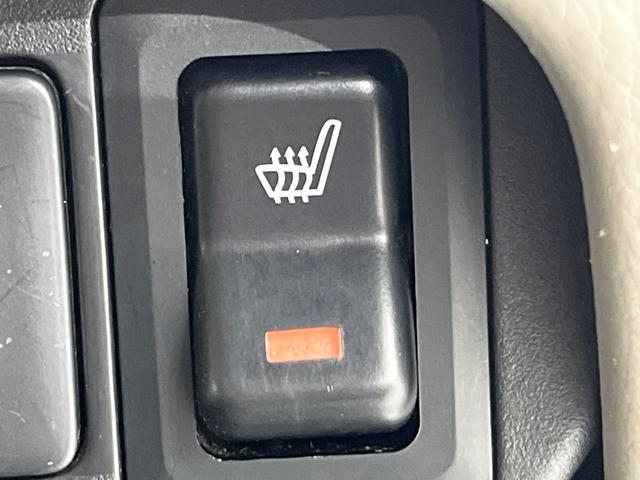 ｅＫワゴン Ｅ　ＳＤナビ　Ｂｌｕｅｔｏｏｔｈ再生　ＥＴＣ　シートヒーター　禁煙車　ＬＥＤヘッドライト　電動格納ミラー　ドアバイザー　プライバシーガラス　盗難防止装置　衝突安全ボディ　リモコンキー　ベンチシート（4枚目）