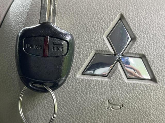 ｅＫワゴン Ｅ　ＳＤナビ　Ｂｌｕｅｔｏｏｔｈ再生　ＥＴＣ　シートヒーター　禁煙車　ＬＥＤヘッドライト　電動格納ミラー　ドアバイザー　プライバシーガラス　盗難防止装置　衝突安全ボディ　リモコンキー　ベンチシート（7枚目）