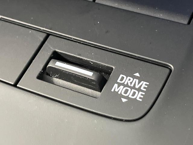 ハリアー S 4WD トヨタセーフティセンス 純正8インチディスプレイオーディオ Bluetooth再生 バックカメラ フルセグTV ETC レーダークルーズ LEDヘッドライト デュアルオートエアコン(43枚目)