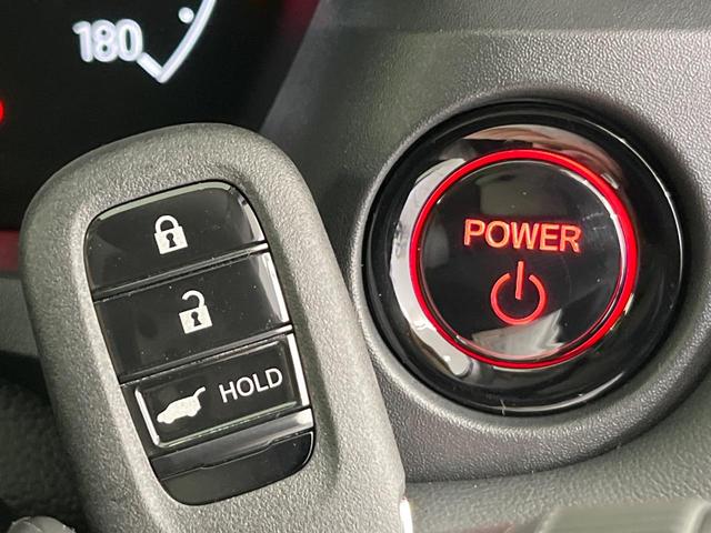 ヴェゼル ｅ：ＨＥＶ　Ｚ　登録済未使用車　全周囲カメラ　衝突被害軽減システム　レーダークルーズ　電動リアゲート　ハーフレザーシート　コーナーセンサー　スマートキー　ＬＥＤヘッド　ＥＴＣ２．０　車線逸脱警報　オートライト（9枚目）